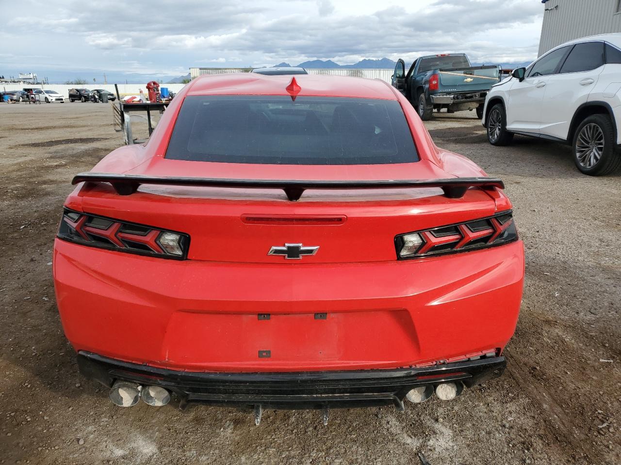 2017 Chevrolet Camaro Lt VIN: 1G1FB1RS5H0117060 Lot: 92947065