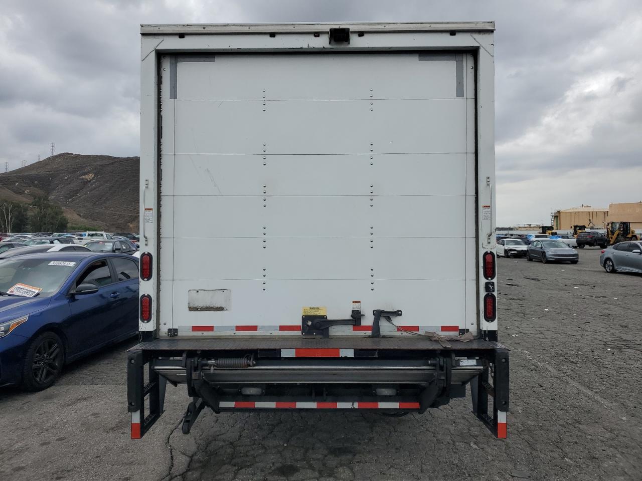 2018 Isuzu Npr Hd Box Truck VIN: JALC4W166J7007209 Lot: 92691015