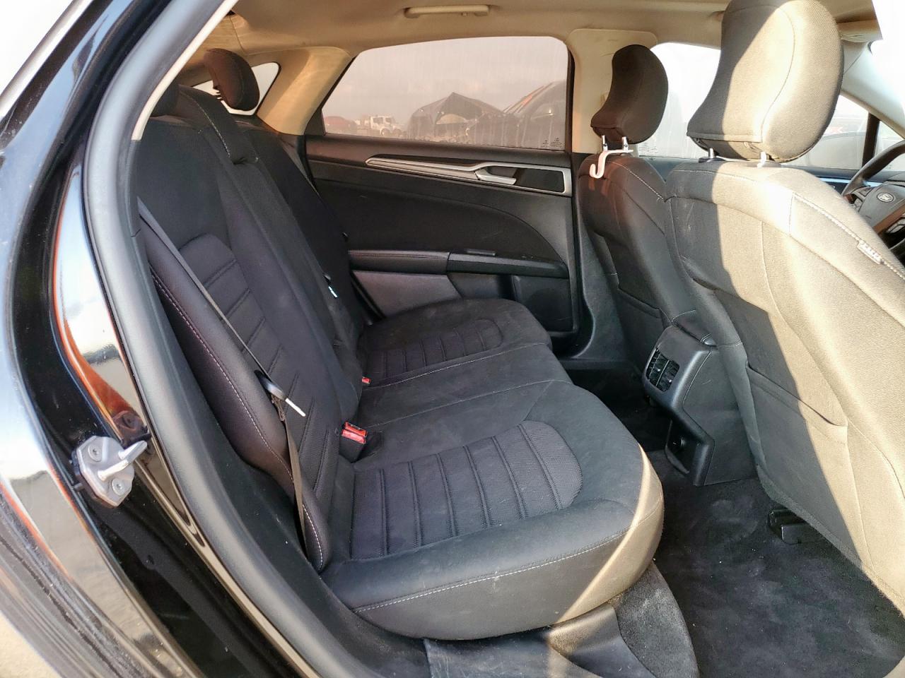 2019 Ford Fusion Se VIN: 3FA6P0T92KR270386 Lot: 93610185