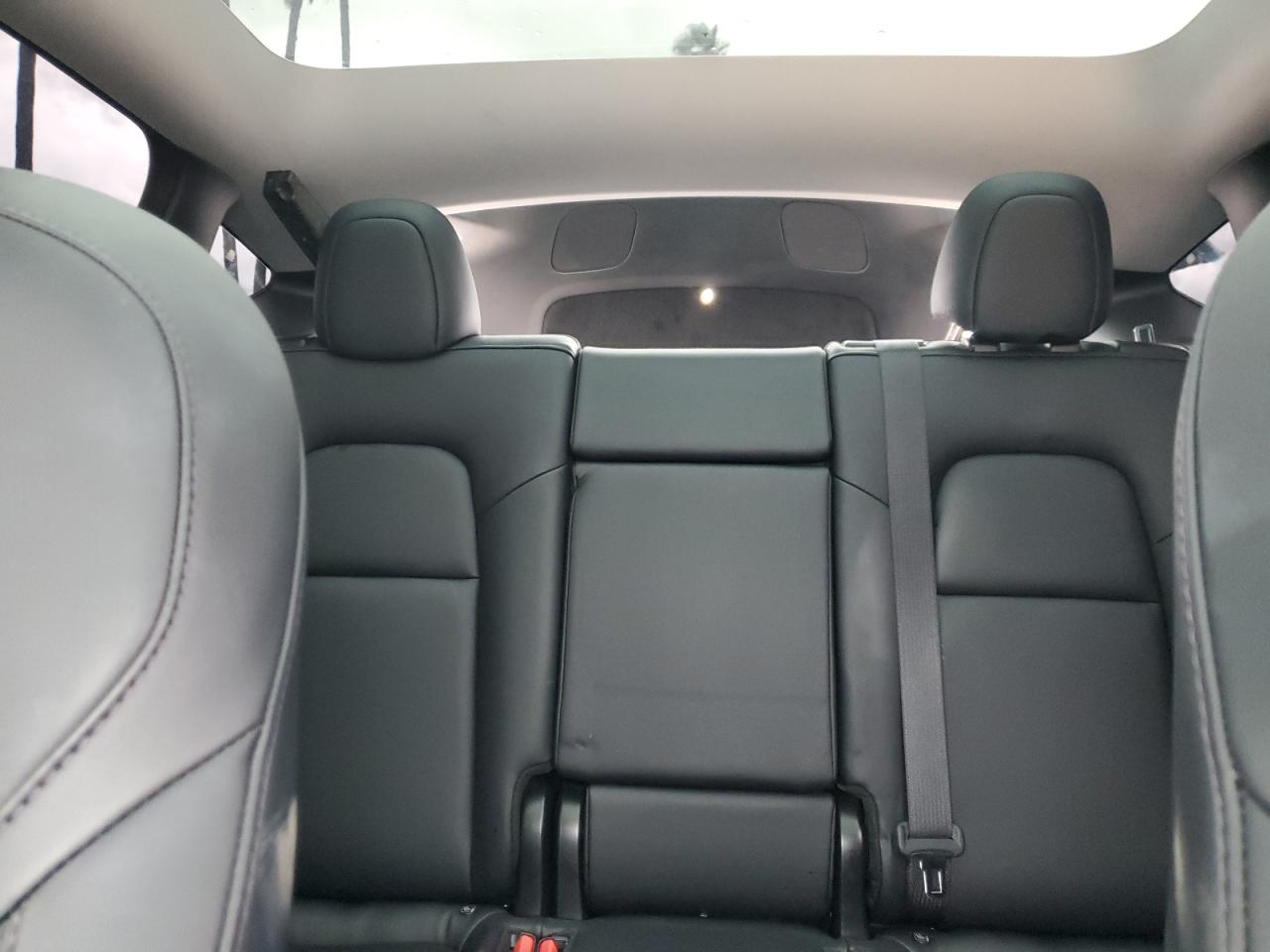 2020 Tesla Model Y VIN: 5YJYGDEE7LF018608 Lot: 92691785