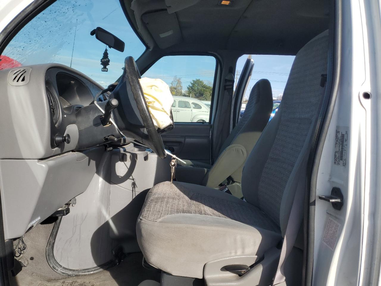 2000 Ford Econoline E350 Super Duty Wagon VIN: 1FBSS31S9YHB35449 Lot: 91883415