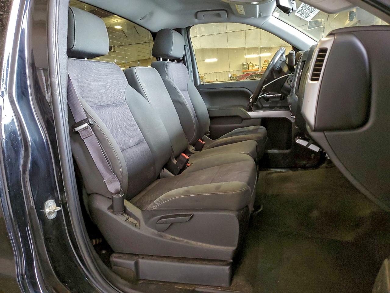 2015 Chevrolet Silverado K1500 Lt VIN: 1GCNKREC1FZ241058 Lot: 93931055