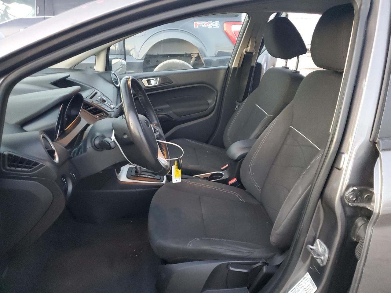 2014 Ford Fiesta Se VIN: 3FADP4BJ1EM205640 Lot: 92269105