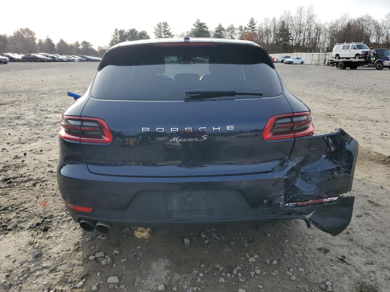 2017 Porsche Macan S VIN: WP1AB2A50HLB15503 Lot: 92924445