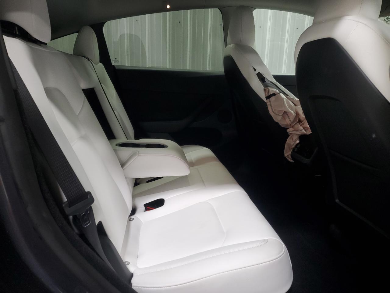 2023 Tesla Model Y VIN: 7SAYGDEF7PF938675 Lot: 92172965