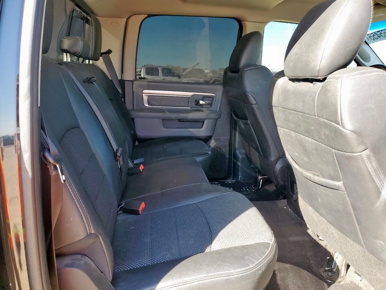 2018 Ram 1500 Slt VIN: 1C6RR6LT6JS131906 Lot: 92165455