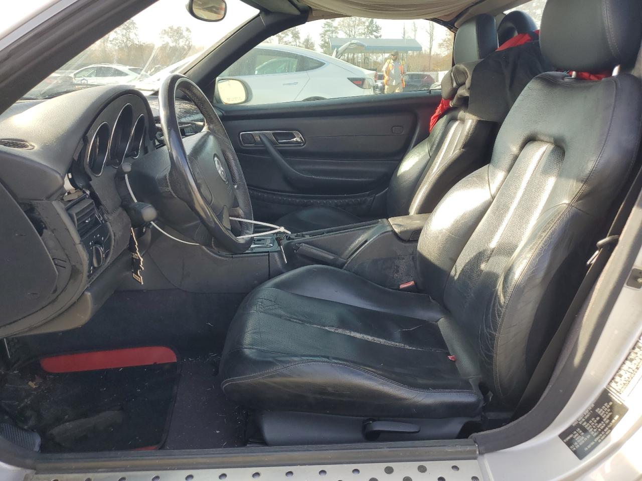 1998 Mercedes-Benz Slk 230 Kompressor VIN: WDBKK47F1WF061219 Lot: 91655165