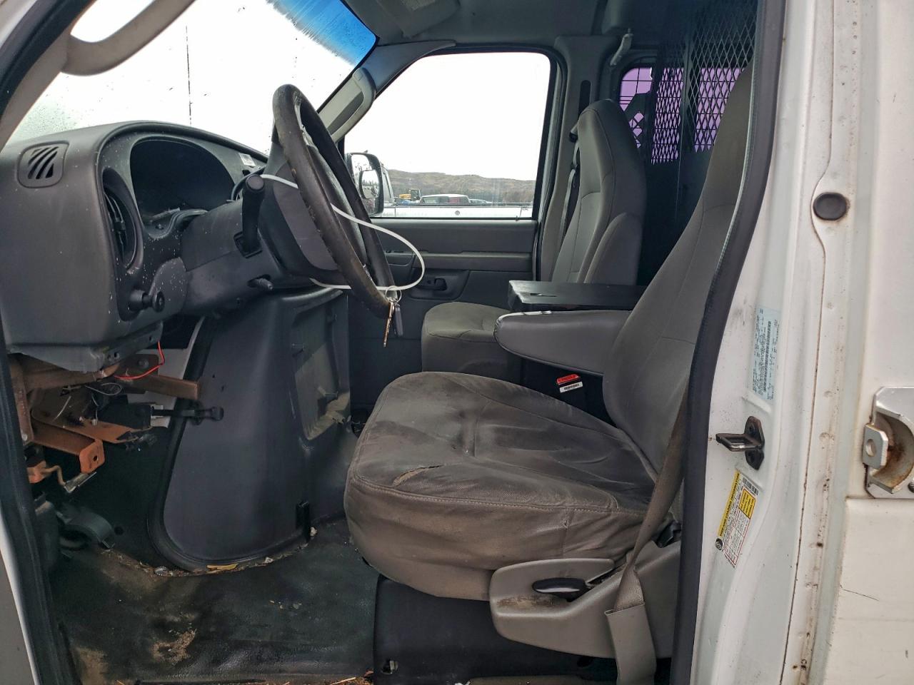 2007 Ford Econoline E350 Super Duty Van VIN: 1FTSE34LX7DA94617 Lot: 93381885