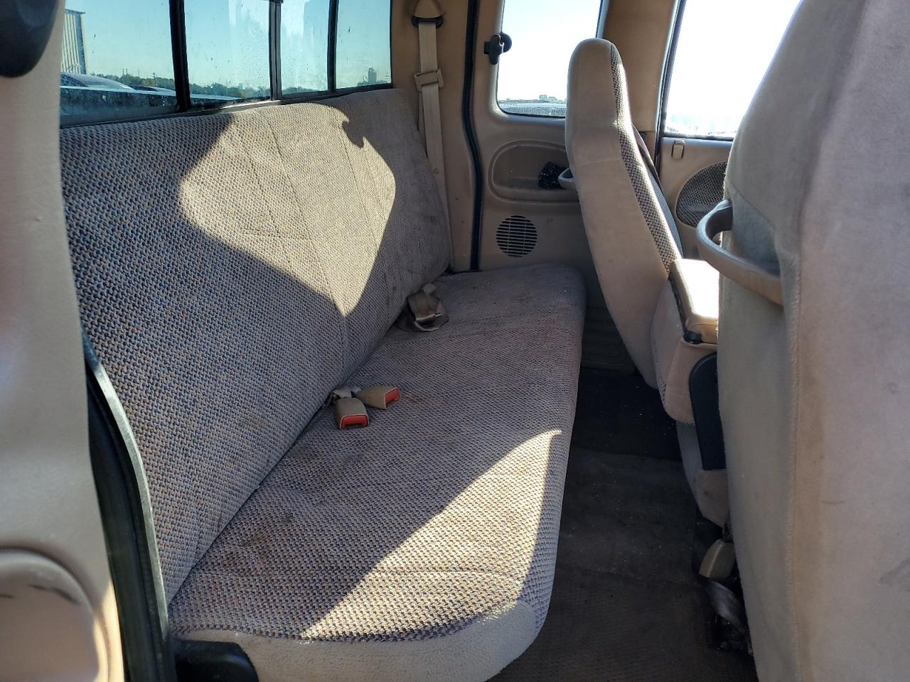 2000 Dodge Ram 1500 VIN: 3B7HF13Z0YG109325 Lot: 93751455