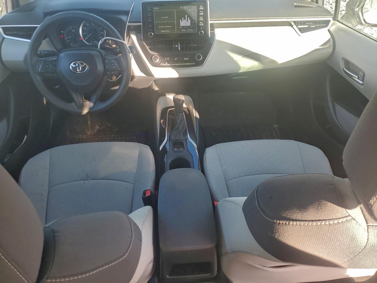 2020 Toyota Corolla Le VIN: 5YFEPRAE0LP063111 Lot: 92910945