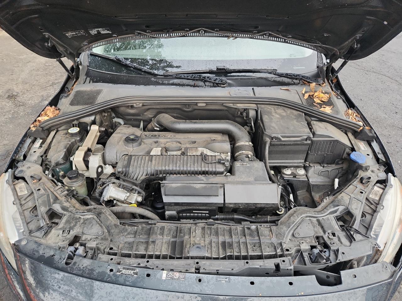 2014 Volvo S60 T5 VIN: YV1612FH2E2279537 Lot: 90448855