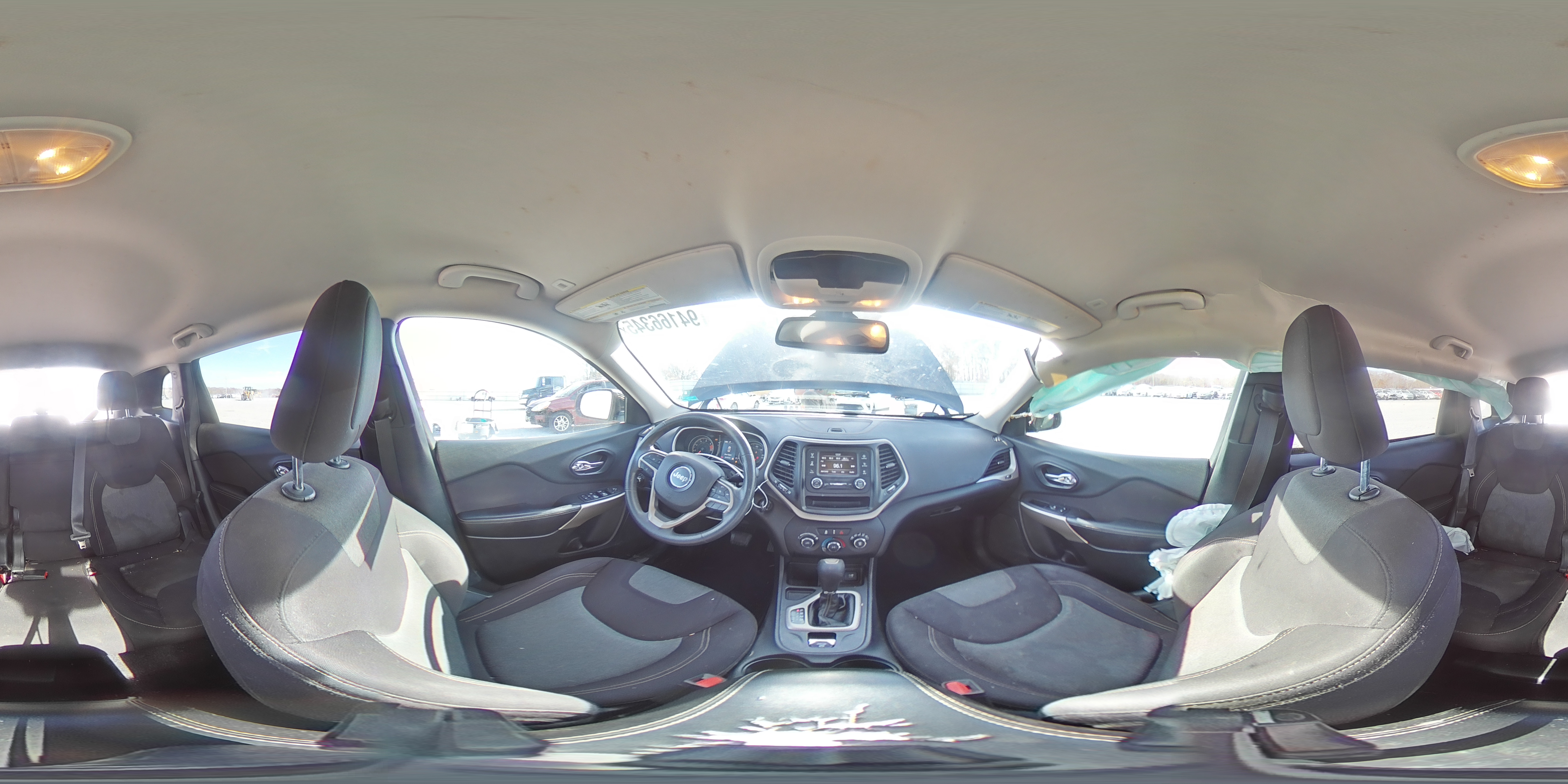 2018 Jeep Cherokee Latitude VIN: 1C4PJLCB1JD566222 Lot: 94166345