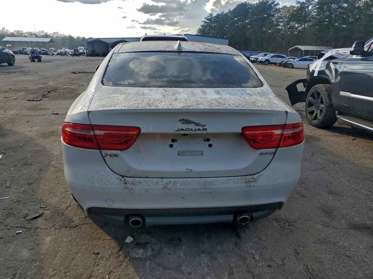 2017 Jaguar Xe Premium VIN: SAJAD4BV0HA976196 Lot: 93783785