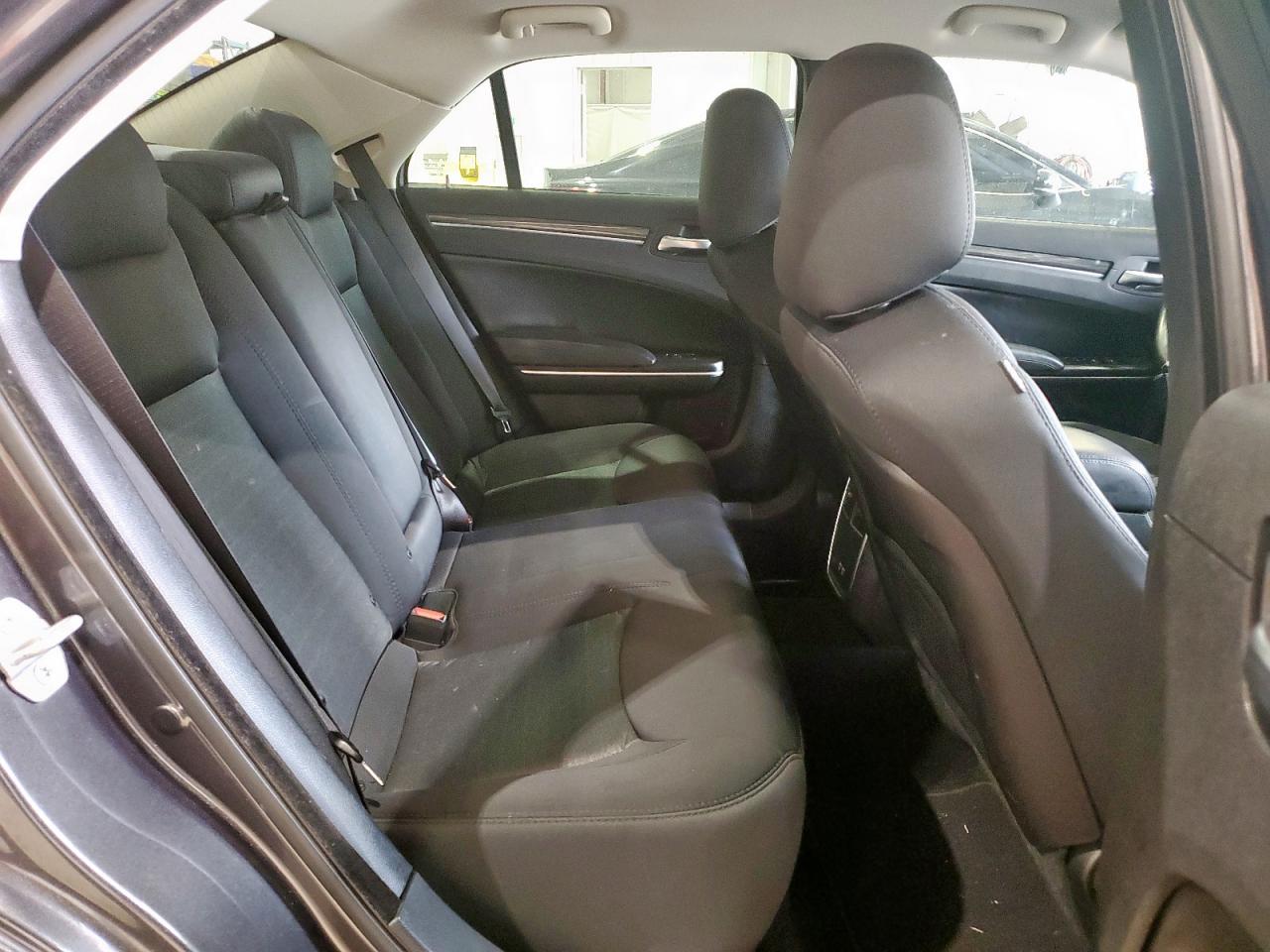 2019 Chrysler 300 Touring VIN: 2C3CCAAG6KH739320 Lot: 93618925