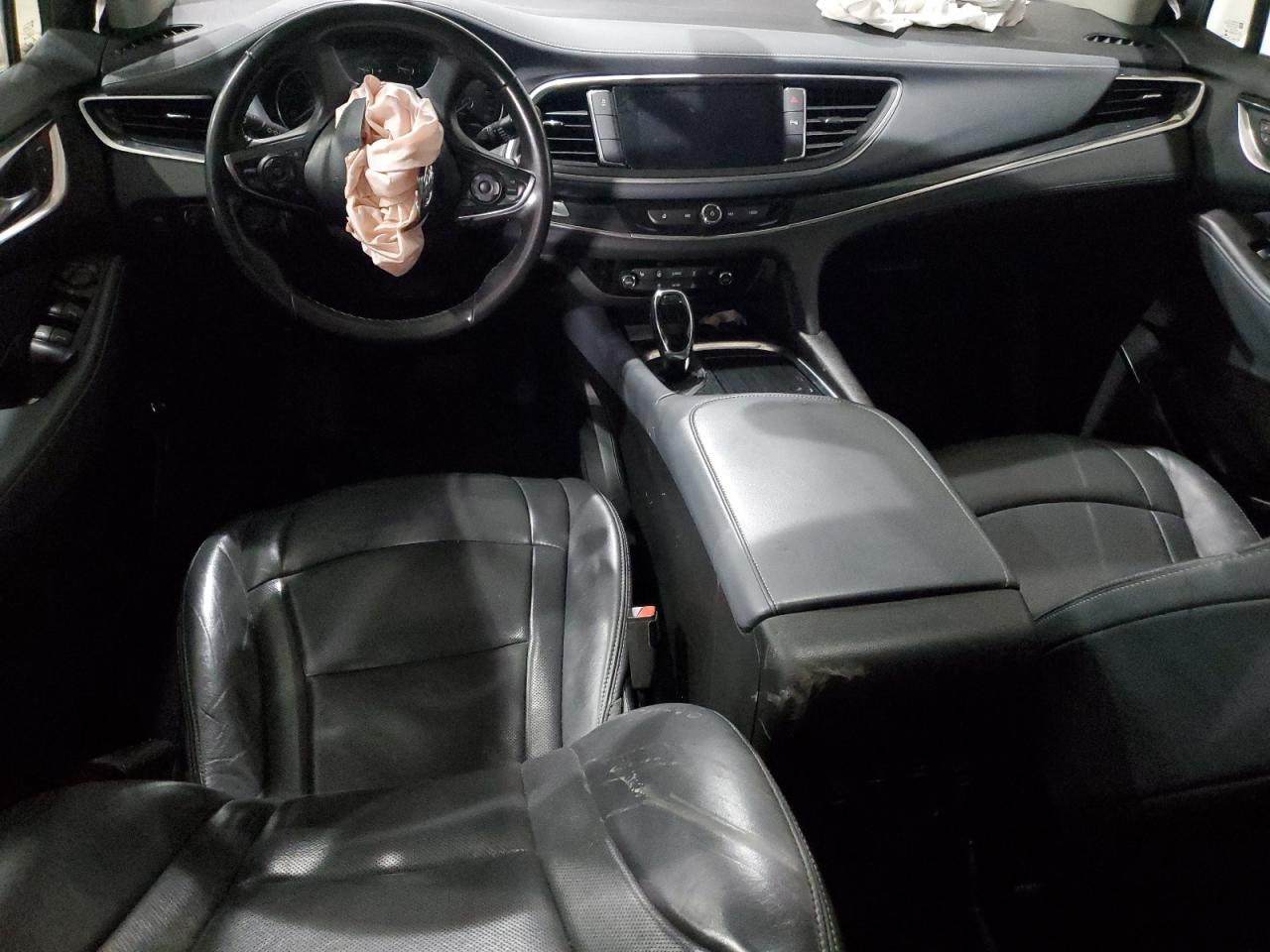 2018 Buick Enclave Essence VIN: 5GAERBKW2JJ173086 Lot: 92863765