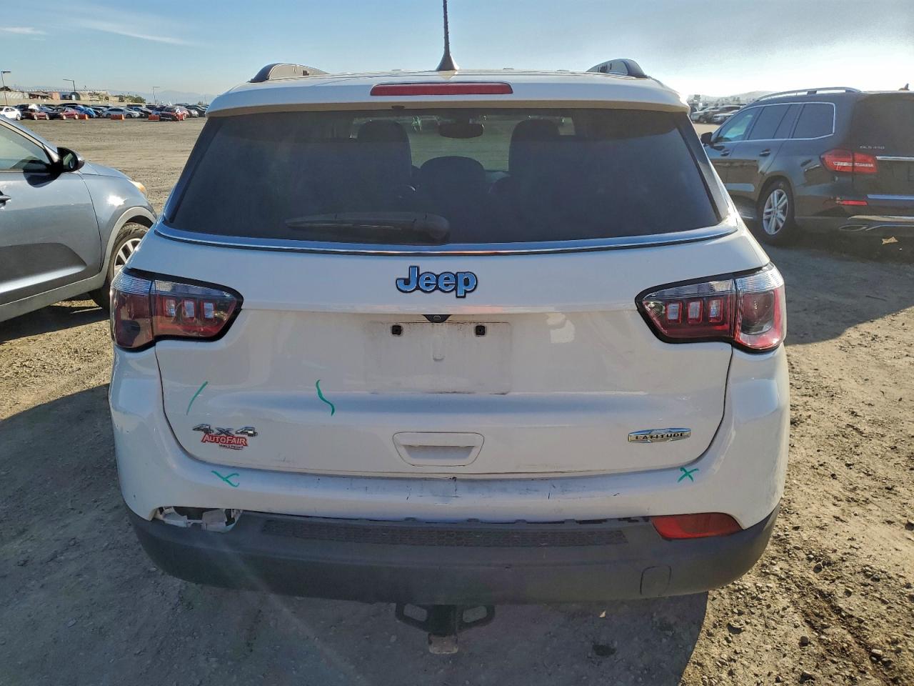 2019 Jeep Compass Latitude VIN: 3C4NJDBB7KT597565 Lot: 93827185