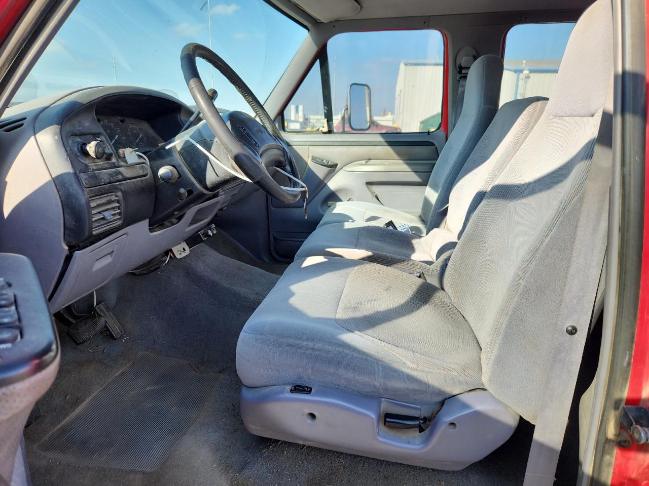 1996 Ford F350 VIN: 1FTJW35F3TEA26164 Lot: 90532335