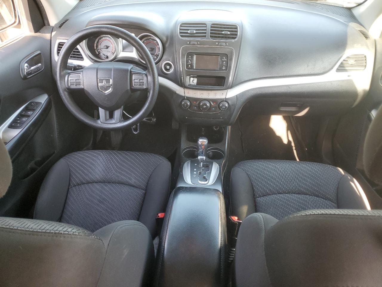 2018 Dodge Journey Se VIN: 3C4PDCAB7JT319419 Lot: 92995845