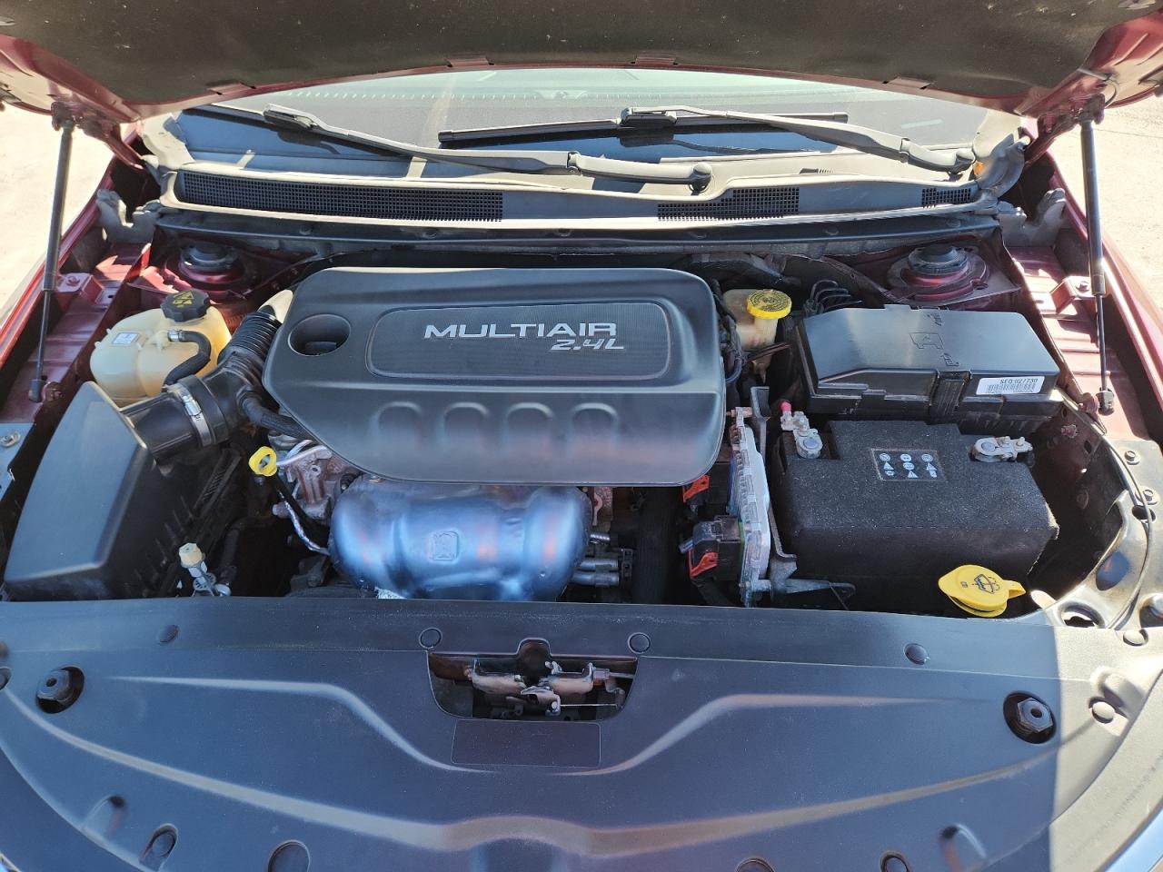 2015 Chrysler 200 Limited VIN: 1C3CCCAB1FN542570 Lot: 92818065