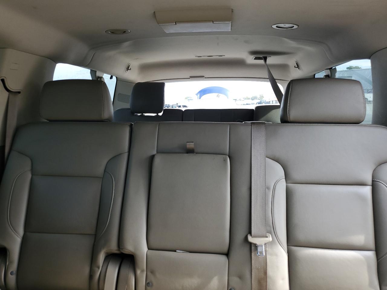 2016 Chevrolet Suburban C1500 Lt VIN: 1GNSCHKC6GR410918 Lot: 92601675