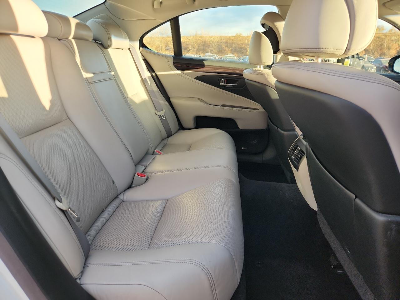 2013 Lexus Ls 460 VIN: JTHCL5EF1D5019498 Lot: 92529605