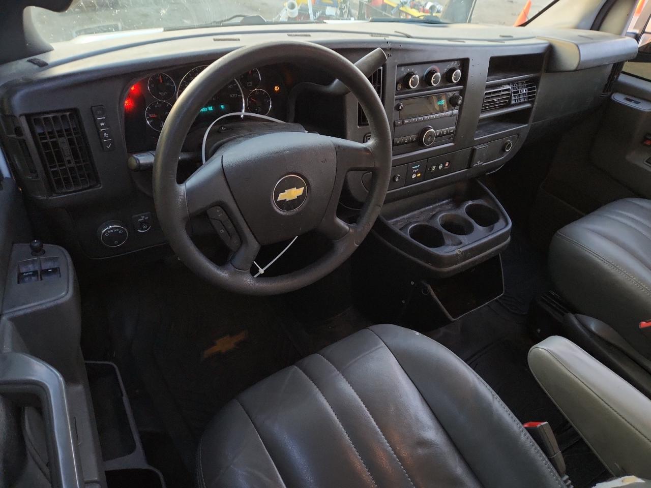 2020 Chevrolet Express G2500 VIN: 1GCWGAFP7L1125298 Lot: 91431065