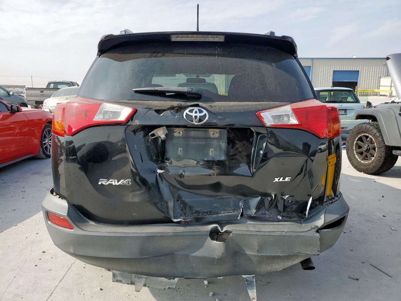2015 Toyota Rav4 Xle VIN: 2T3WFREV4FW234308 Lot: 93301345
