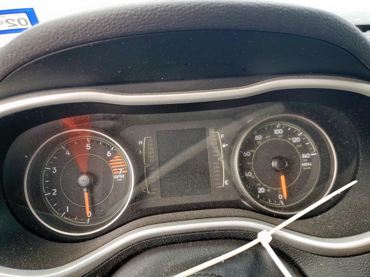 2017 Jeep Cherokee Latitude VIN: 1C4PJLCBXHW661151 Lot: 93094325