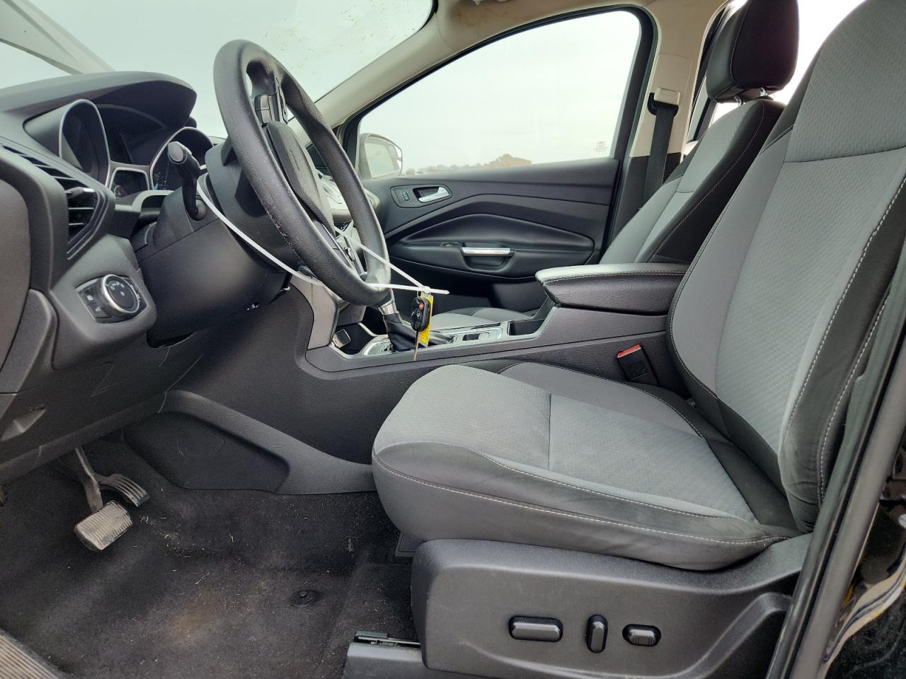 2017 Ford Escape Se VIN: 1FMCU0GDXHUA48602 Lot: 92693705