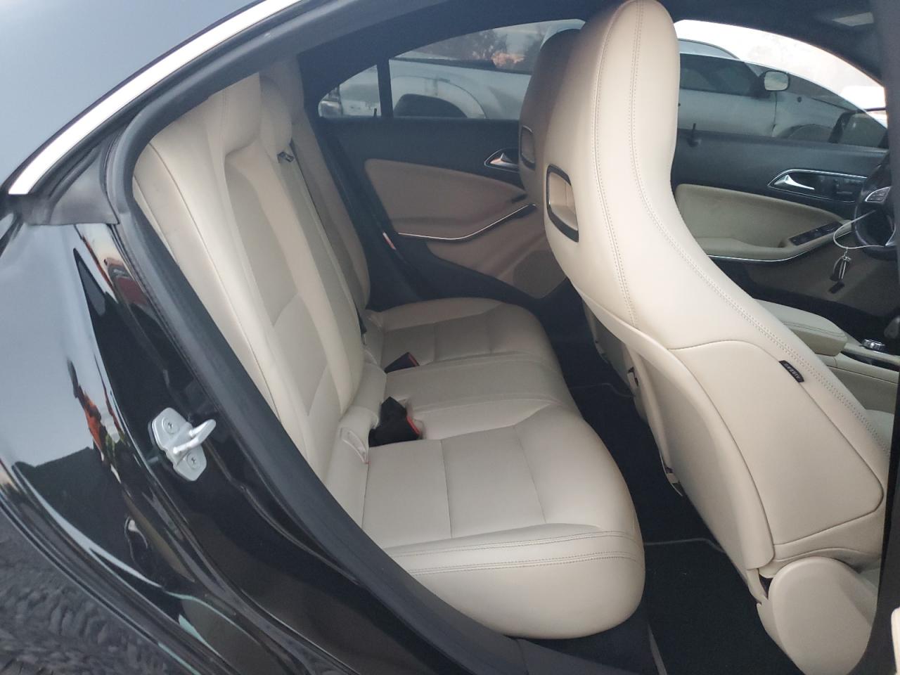 2014 Mercedes-Benz Cla 250 VIN: WDDSJ4EB6EN040333 Lot: 93652475