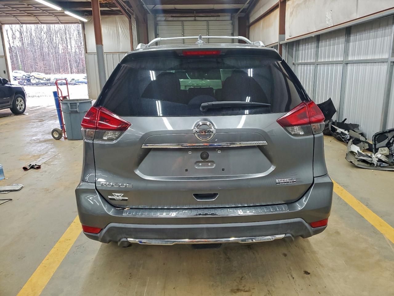 2019 Nissan Rogue S VIN: 5N1AT2MT1KC825828 Lot: 94393385