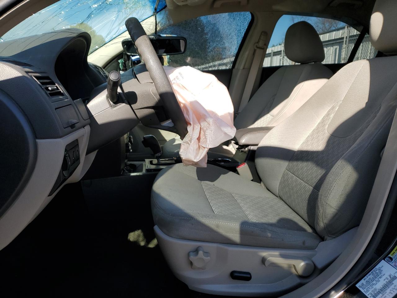 2010 Ford Fusion Se VIN: 3FAHP0HG1AR276968 Lot: 92391625