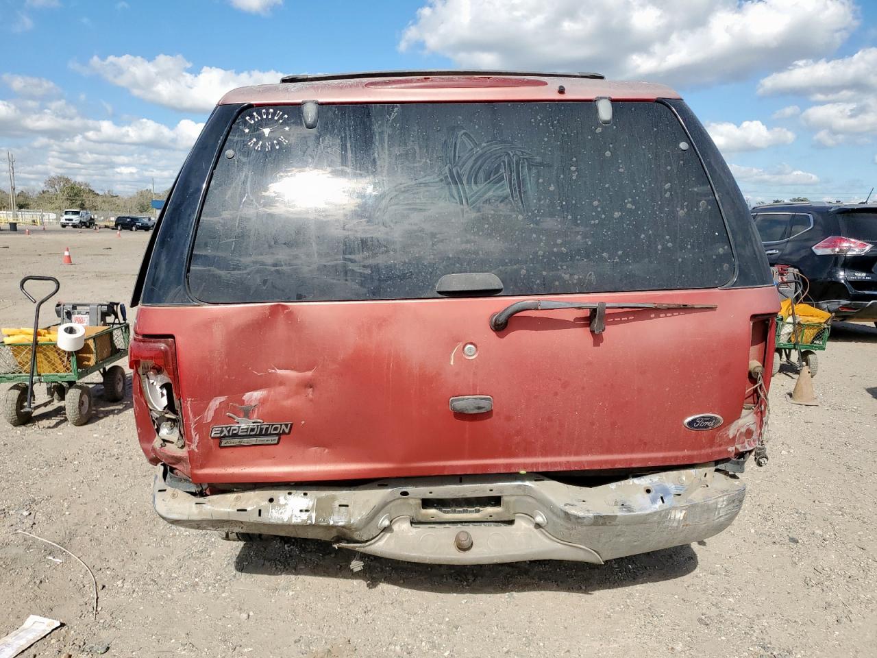 2002 Ford Expedition Eddie Bauer VIN: 1FMRU17L82LA17000 Lot: 92624635