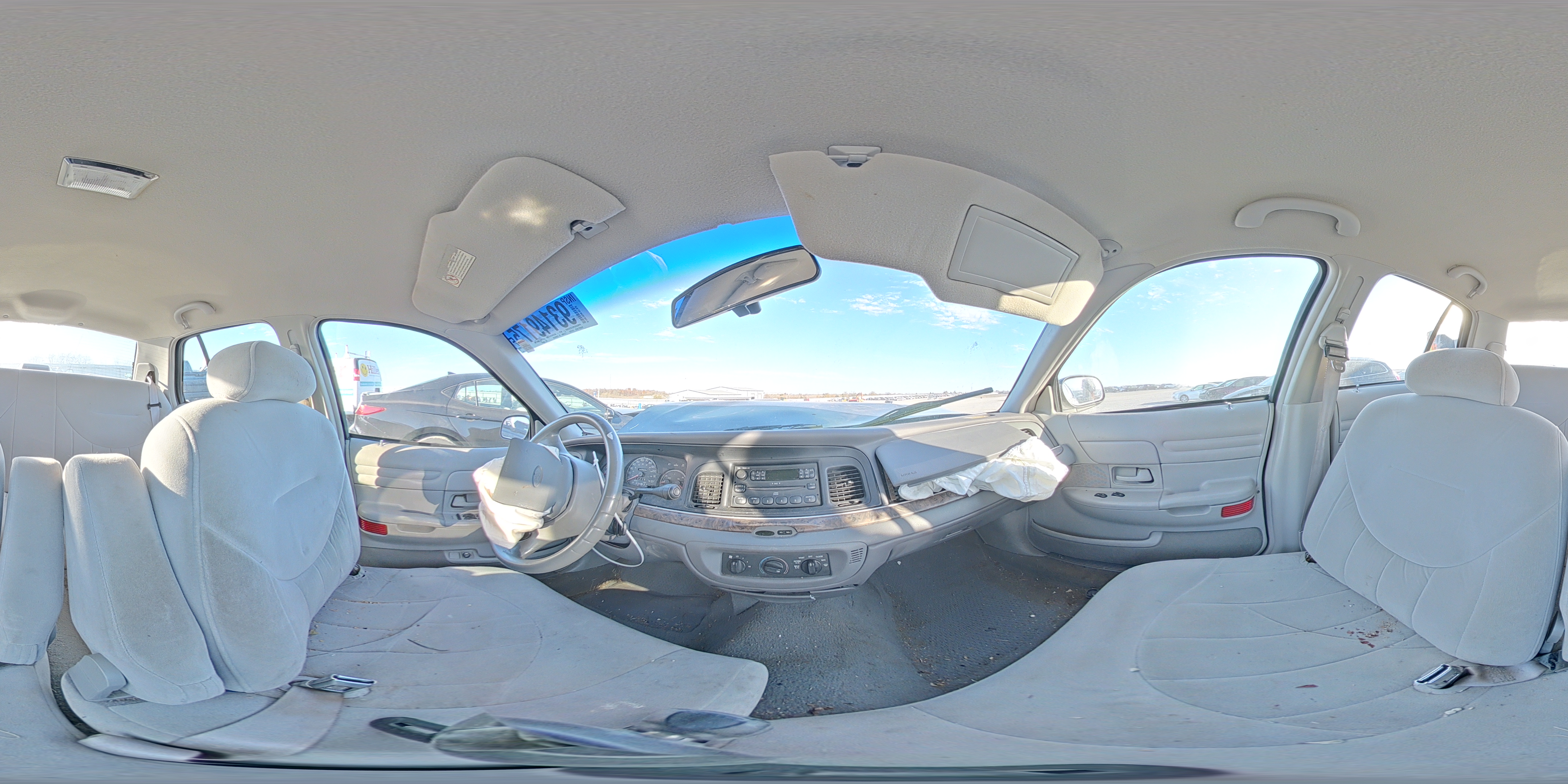 1999 Ford Crown Victoria VIN: 2FAFP73W0XX160640 Lot: 93149175