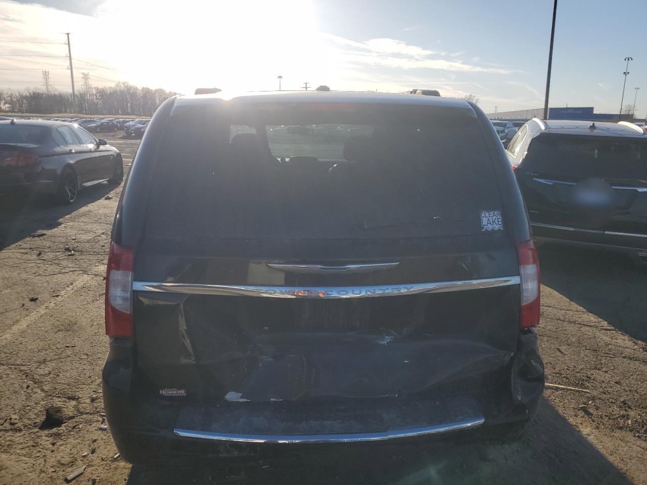 2016 Chrysler Town & Country Touring VIN: 2C4RC1BG8GR306054 Lot: 92410545