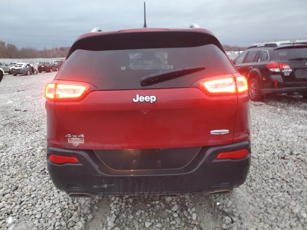 2015 Jeep Cherokee Latitude VIN: 1C4PJMCSXFW708665 Lot: 92162735
