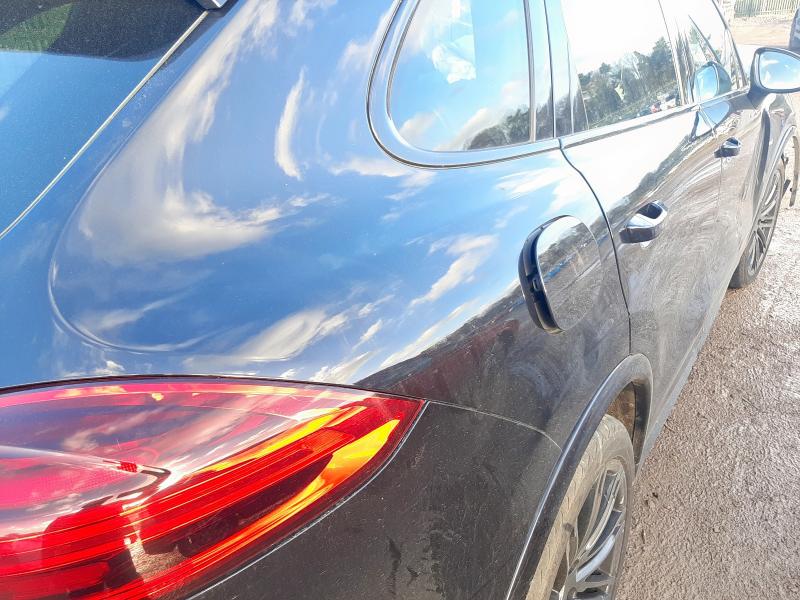 2016 PORSCHE CAYENNE DIESEL 5DR TIPTRONIC S