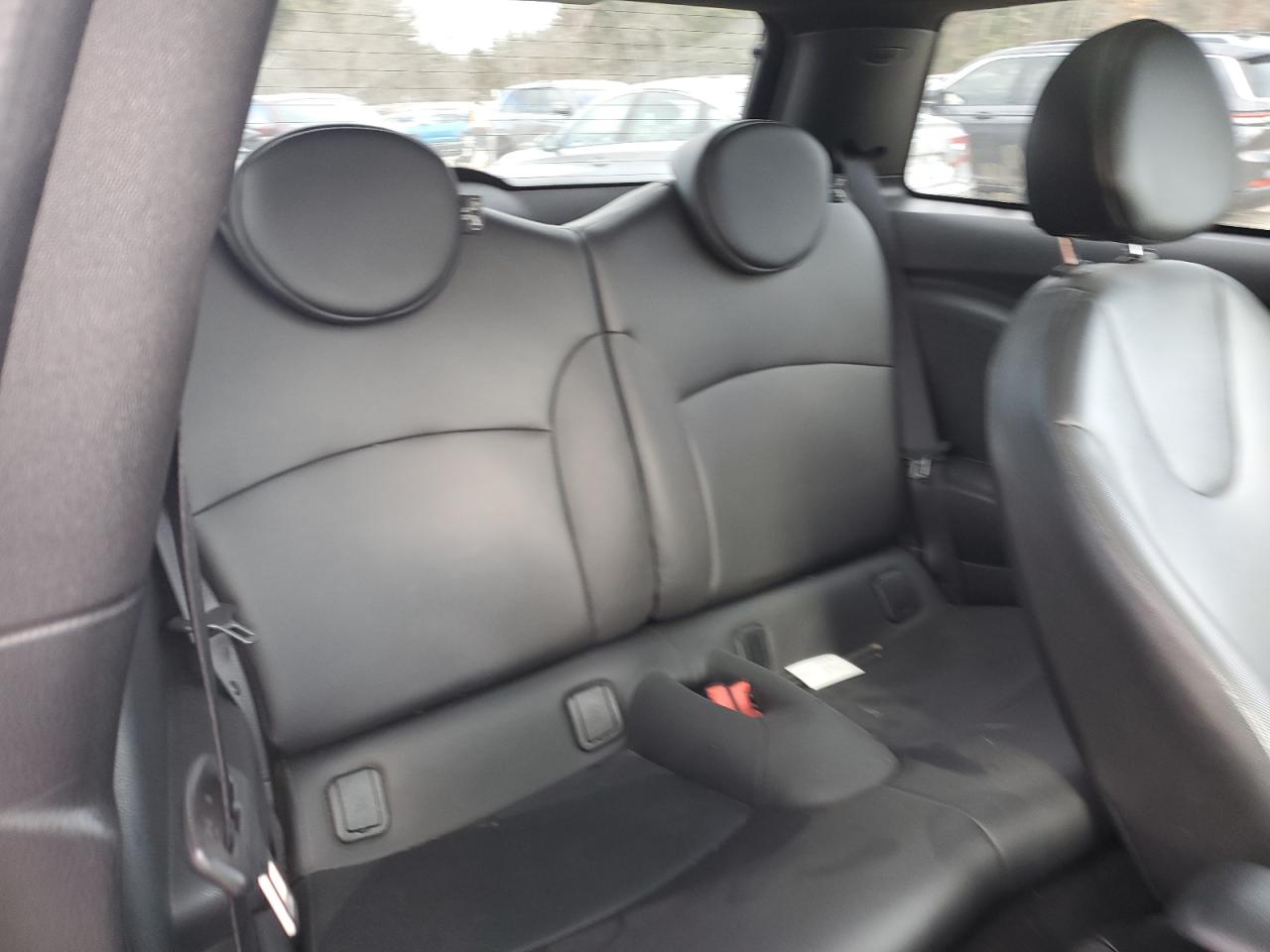 2012 Mini Cooper VIN: WMWSU3C50CT255687 Lot: 92691775