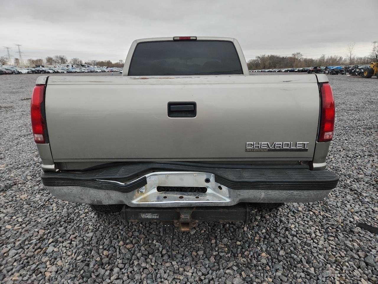 1998 Chevrolet Gmt-400 K1500 VIN: 2GCEK19R5W1279823 Lot: 93098005