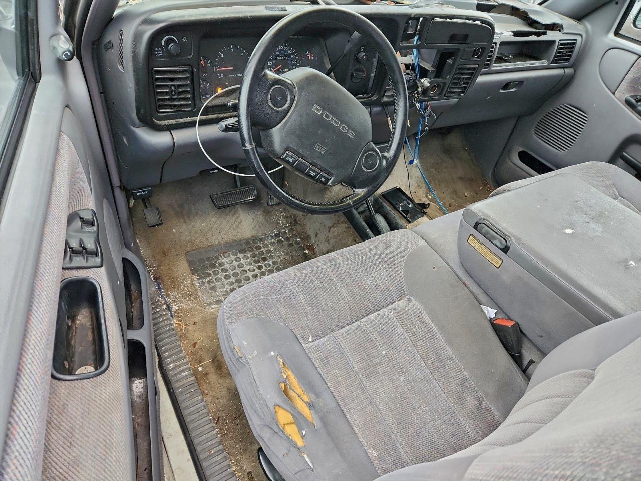 1997 Dodge Ram 1500 VIN: 1B7HF13Z4VJ624872 Lot: 92107475