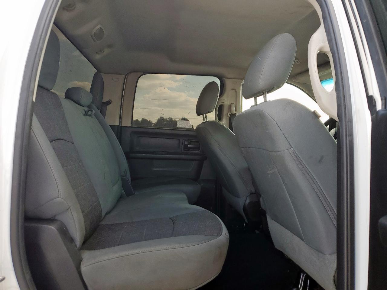 2018 Ram 3500 St VIN: 3C63RRGL8JG413165 Lot: 92914815