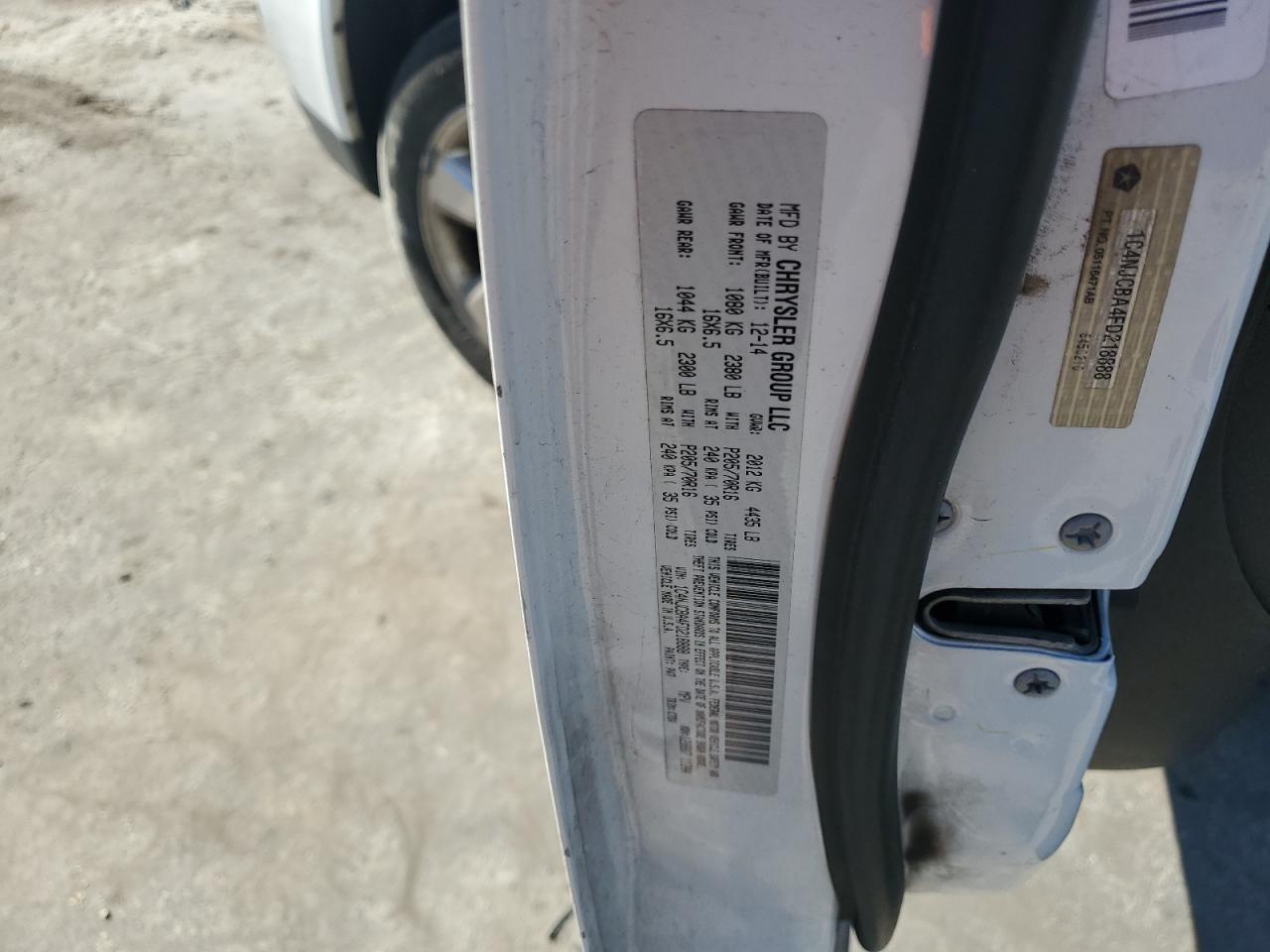 2015 Jeep Compass Sport VIN: 1C4NJCBA4FD218888 Lot: 92218585