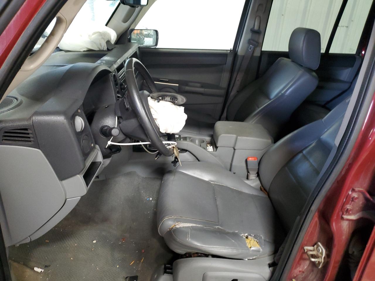 2007 Jeep Commander VIN: 1J8HG48P47C584461 Lot: 92449625