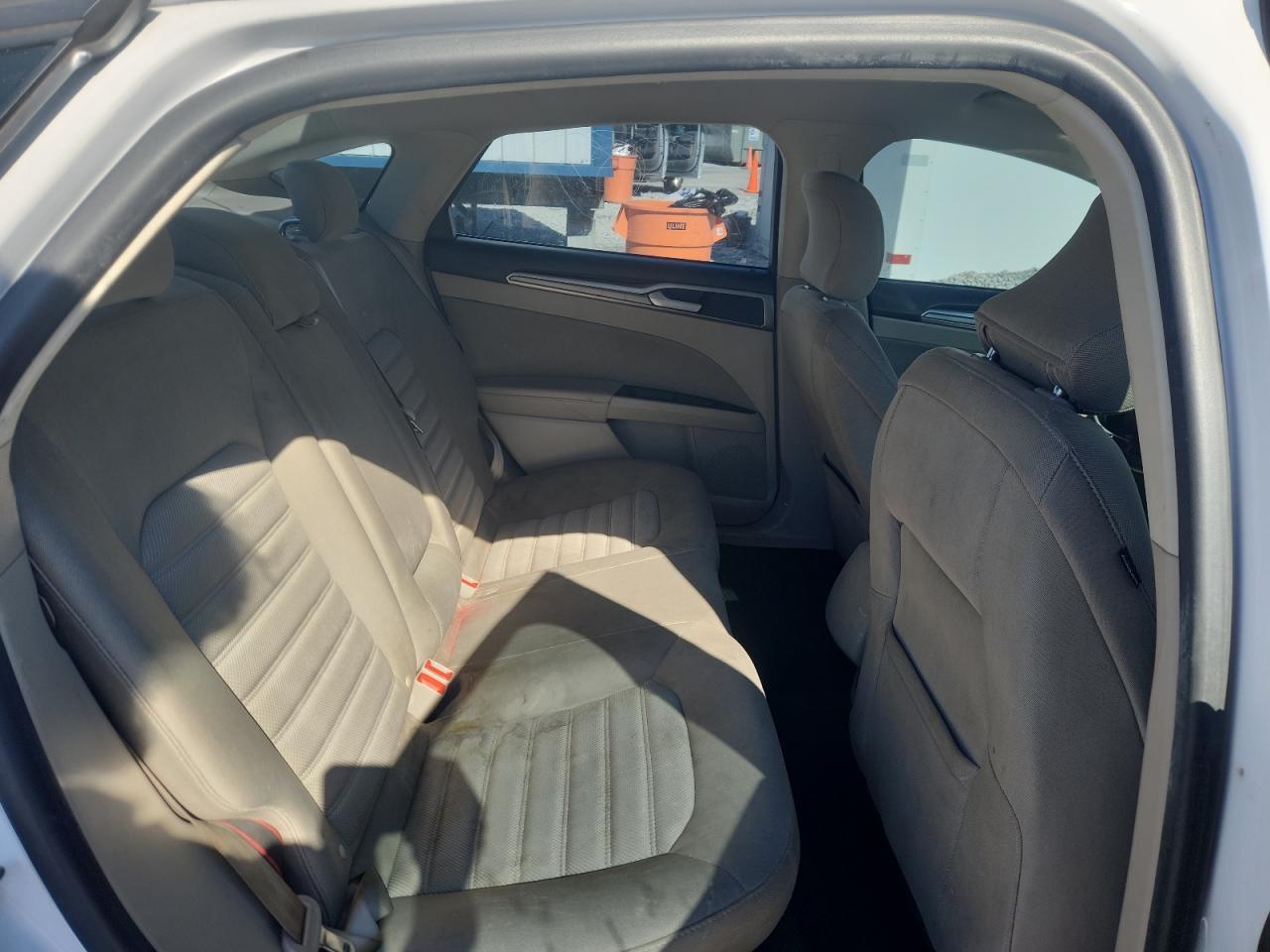 2018 Ford Fusion Se VIN: 3FA6P0HD0JR227743 Lot: 90620095