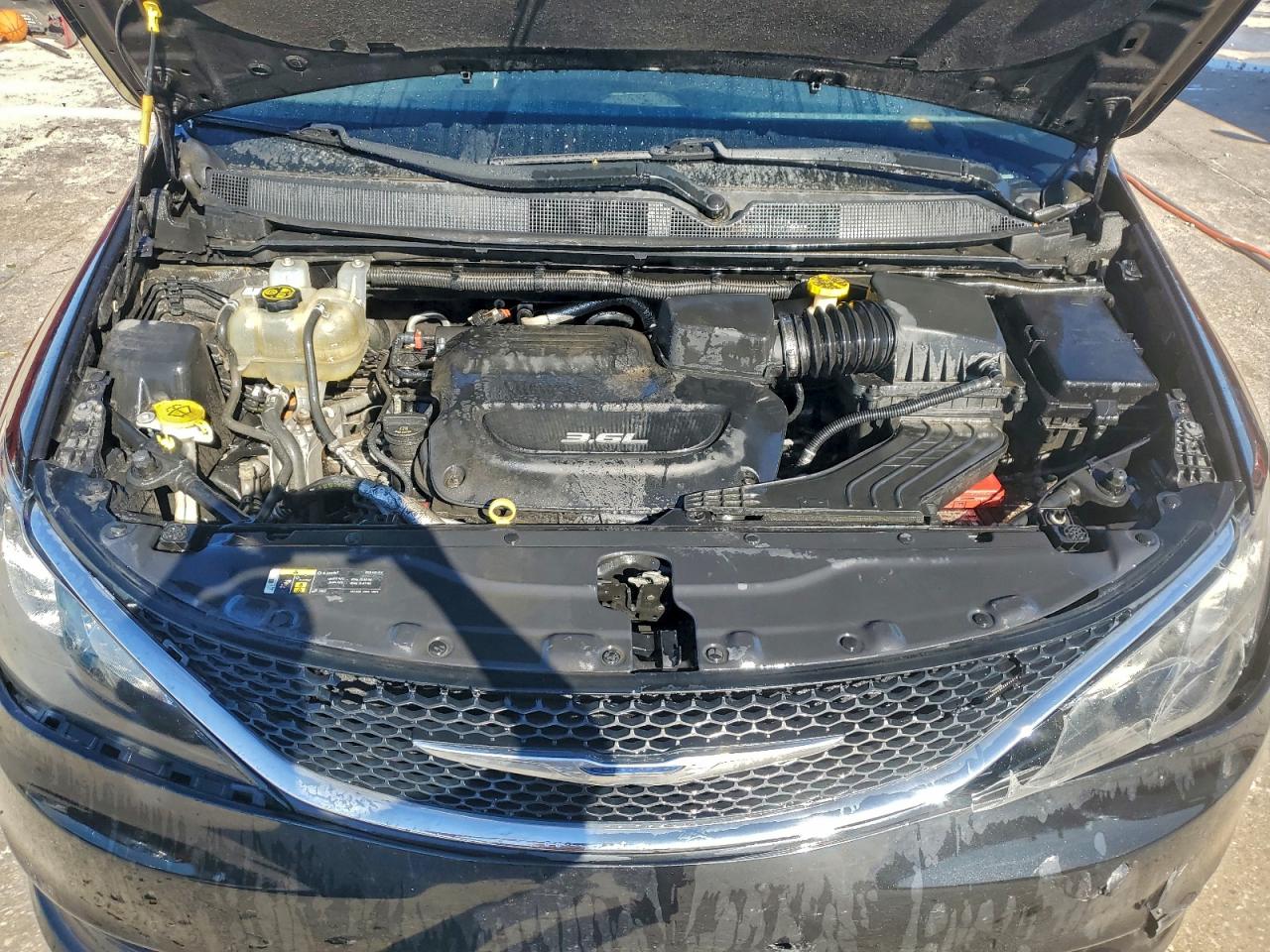 2018 Chrysler Pacifica Touring VIN: 2C4RC1DG9JR130345 Lot: 93864095