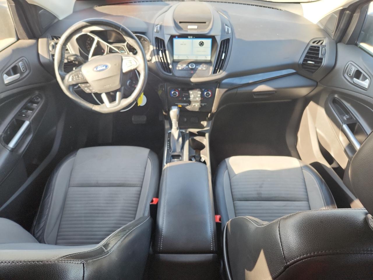 2017 Ford Escape Se VIN: 1FMCU9G94HUB88516 Lot: 92110935