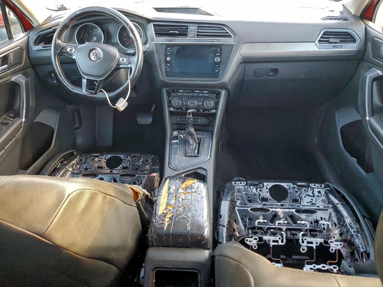 2018 Volkswagen Tiguan Se VIN: 3VV3B7AX1JM062373 Lot: 93810905