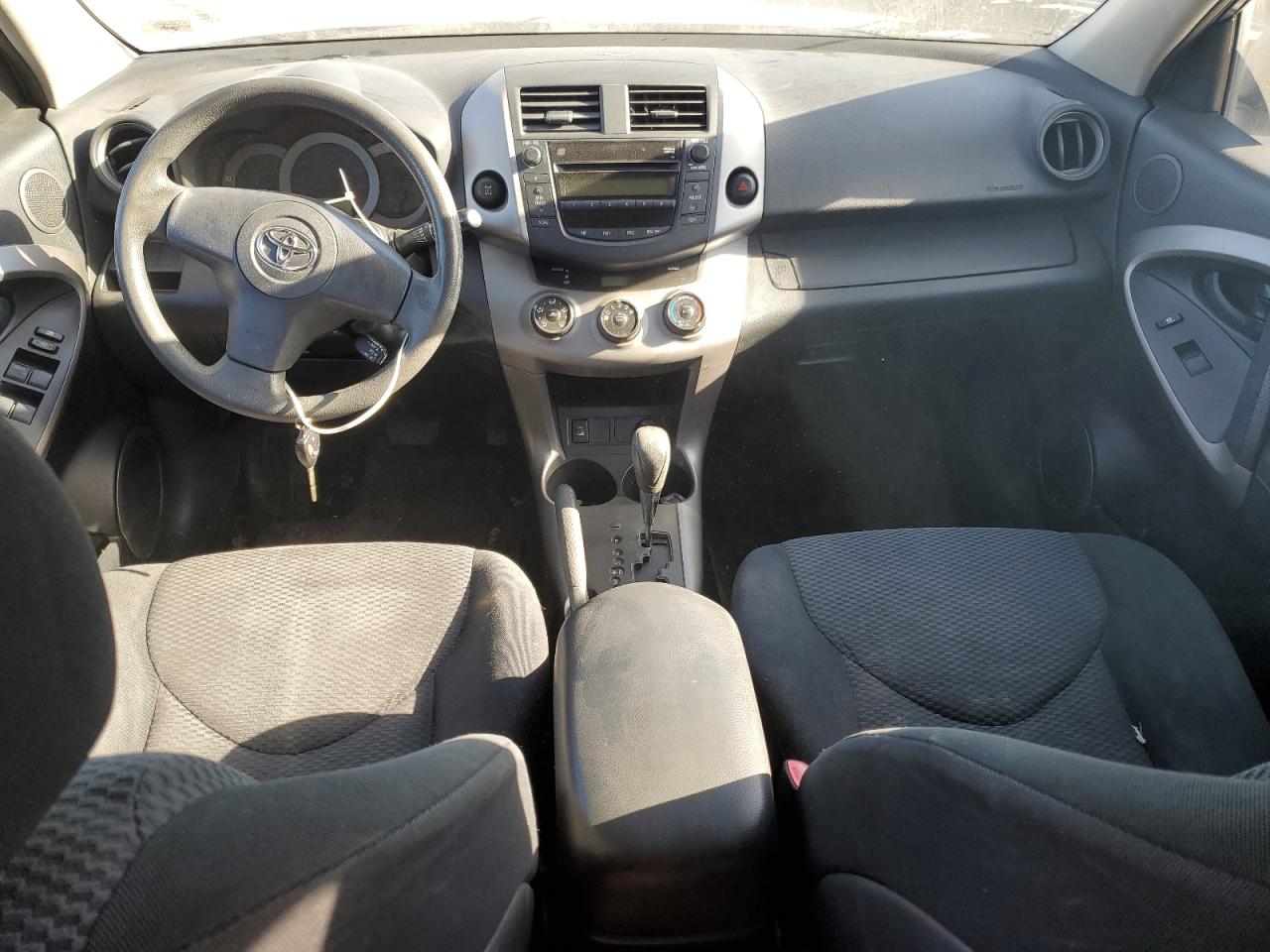 2007 Toyota Rav4 Sport VIN: JTMBK32V576015579 Lot: 92155765