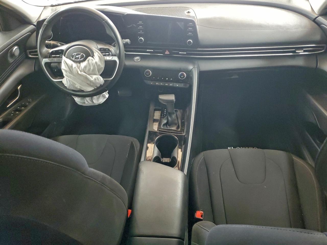 2022 Hyundai Elantra Sel VIN: 5NPLS4AG4NH086675 Lot: 94555615