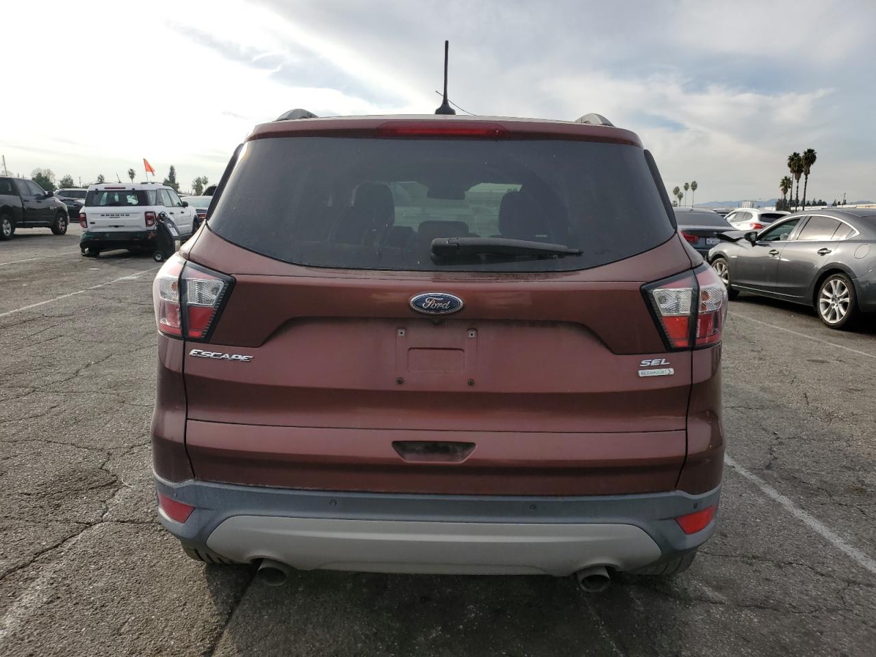2018 Ford Escape Sel VIN: 1FMCU0HD6JUA85828 Lot: 92666525